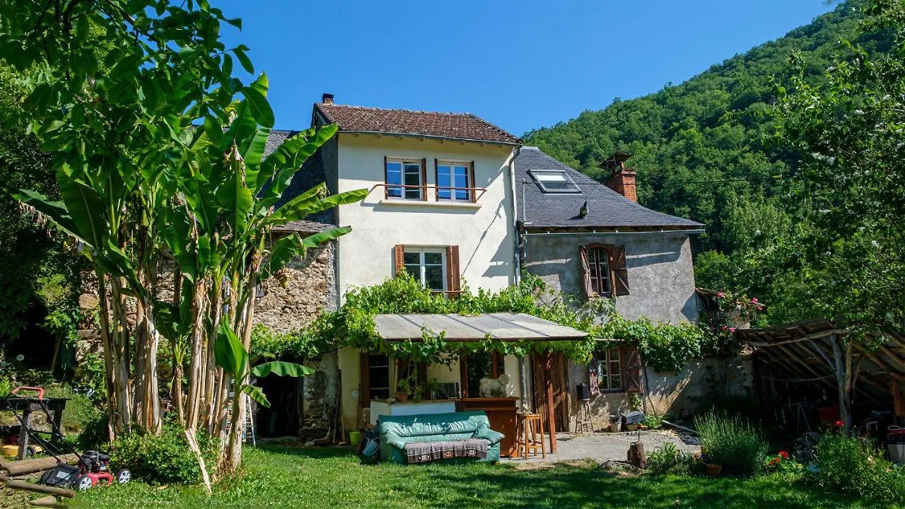 La Maison Du Bonheur Chez Yann Humblet Moulis